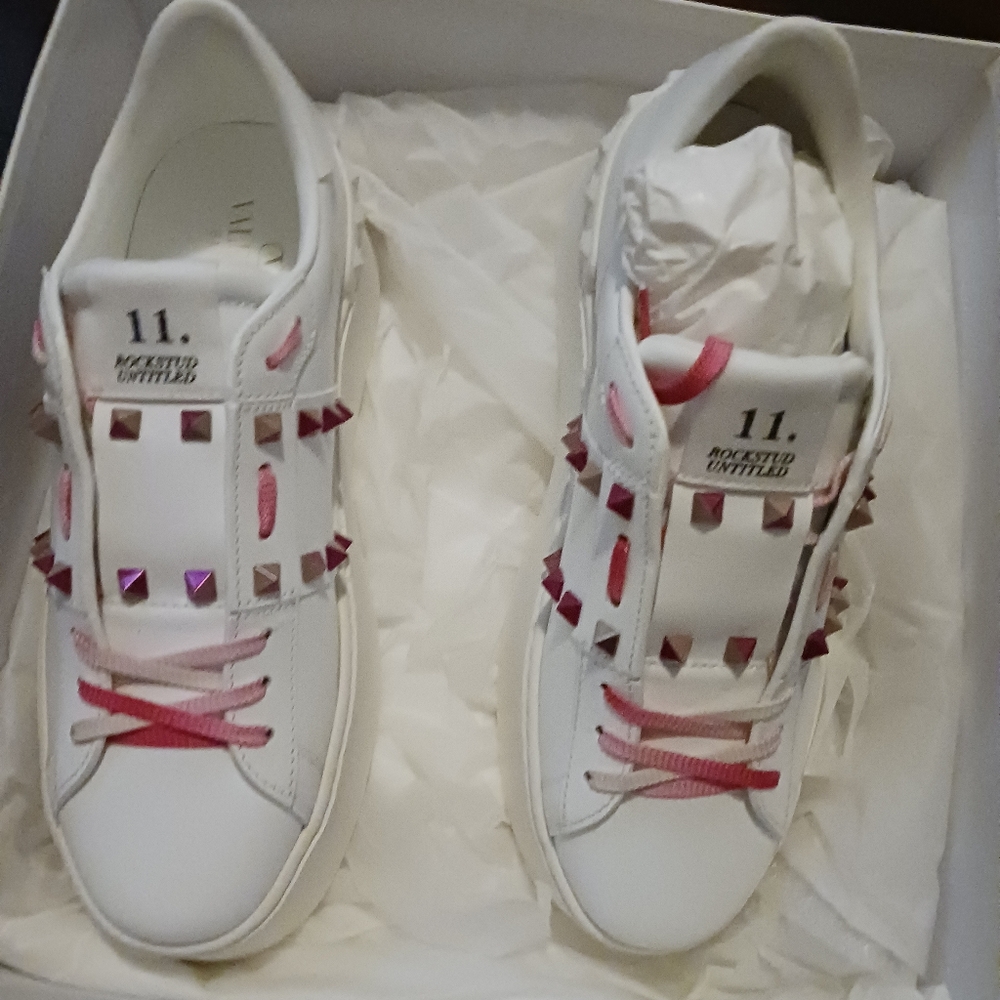 Valentino Garavani women rockstud platform sneakers in calfskin leather 39.5